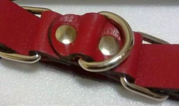 Красные ременные наручники с полукольцом - фото, отзывы